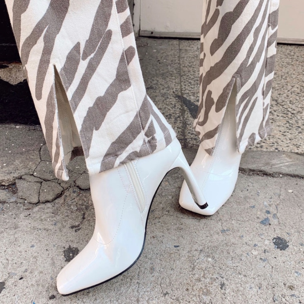 Princess Polly White Boots Size 8. Never worn.